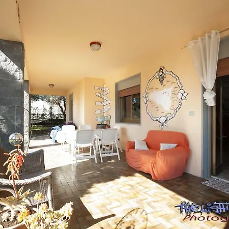 Etna Travellers לינה וארוחת בוקר מאסקלוצ'יה